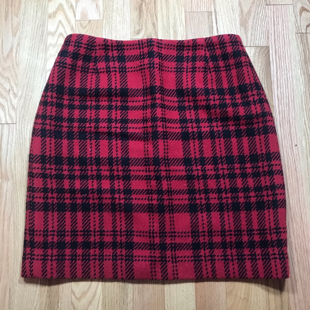 Black and Red wool skirt